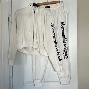 Abercrombie and Fitch Full Zip Hoodie & Jogger Set Medium
